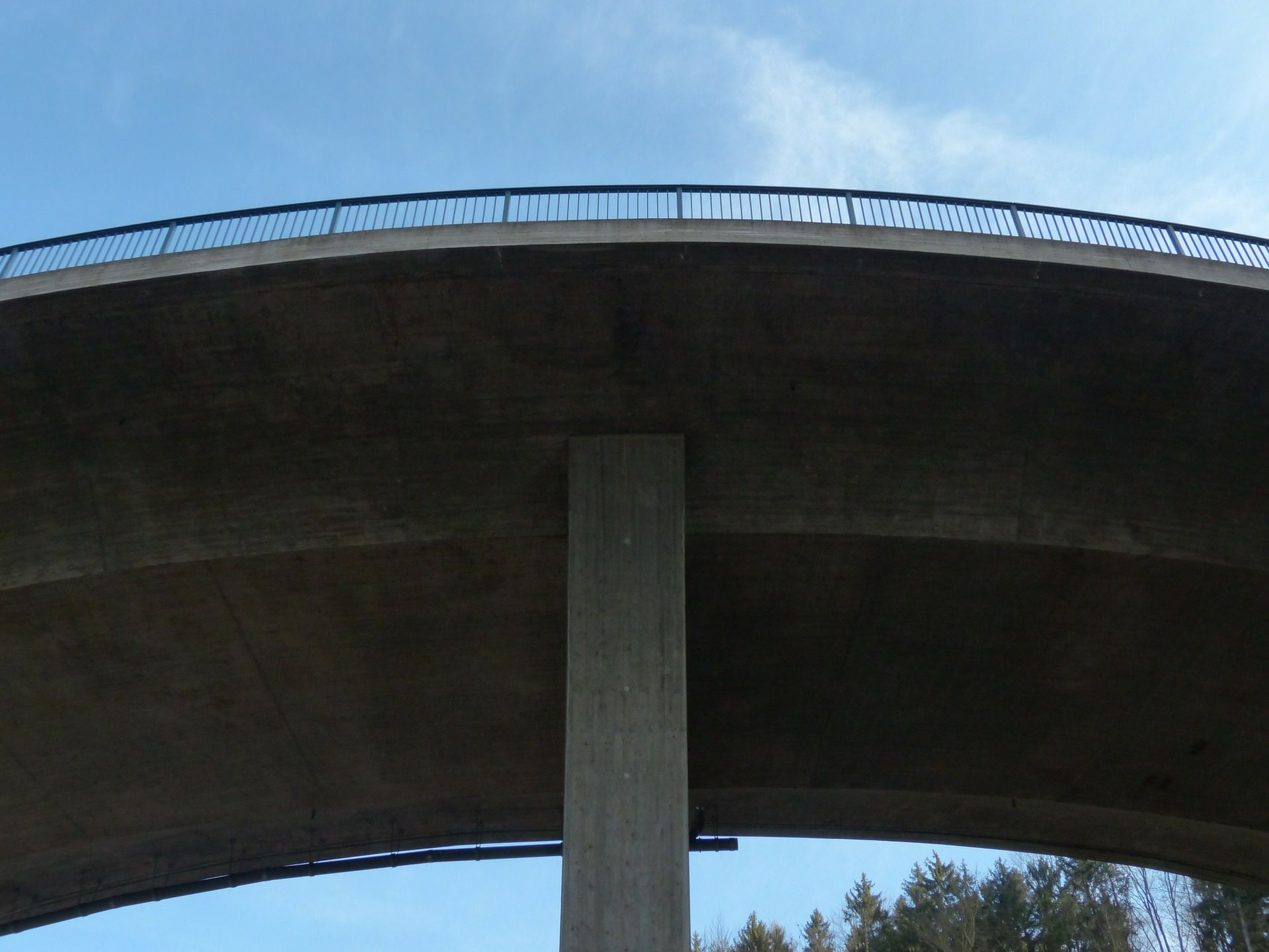 Мост кольцо. Мостовой и круговой. Арочный мост на Кривой дороге. Кривые строительство.